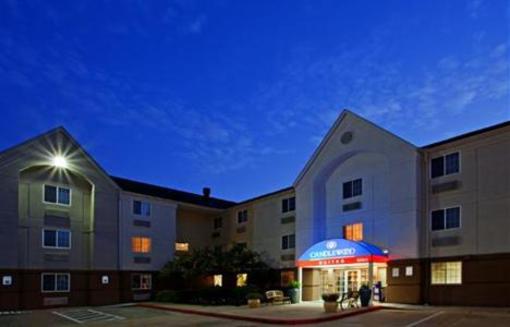 фото отеля Candlewood Suites Houston-Town & Country