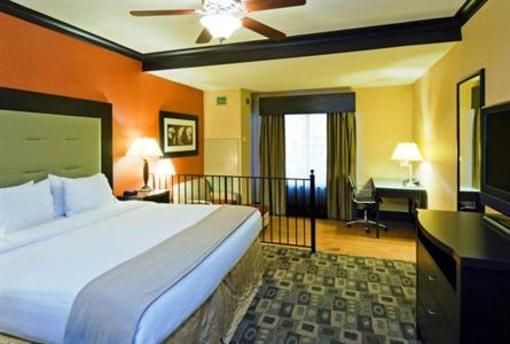 фото отеля Holiday Inn Express Hotel & Suites Columbia-Fort Jackson
