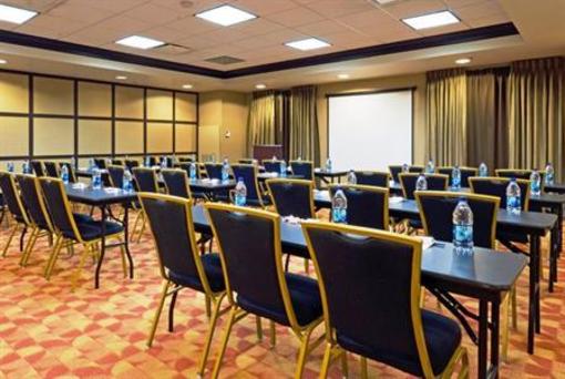 фото отеля Holiday Inn Express Hotel & Suites Columbia-Fort Jackson