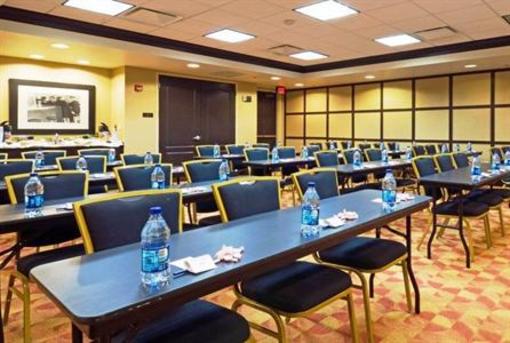 фото отеля Holiday Inn Express Hotel & Suites Columbia-Fort Jackson