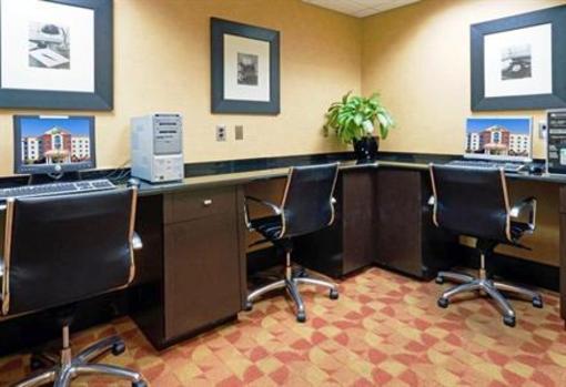 фото отеля Holiday Inn Express Hotel & Suites Columbia-Fort Jackson
