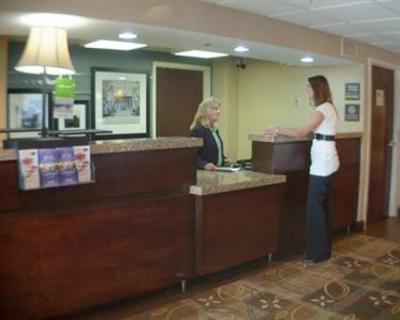 фото отеля Hampton Inn Columbia Airport