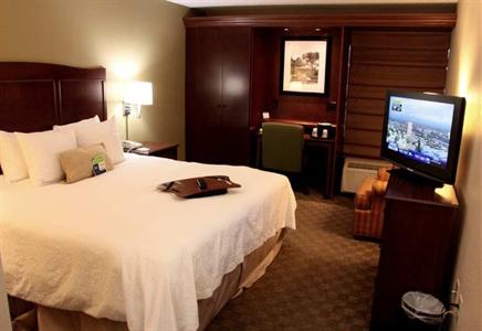 фото отеля Hampton Inn Columbia Airport