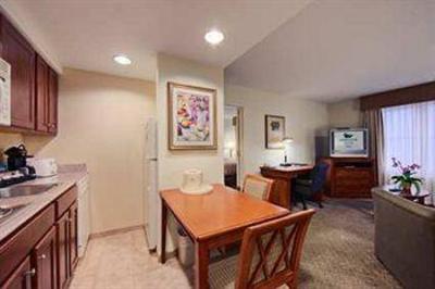 фото отеля Homewood Suites by Hilton Edgewater
