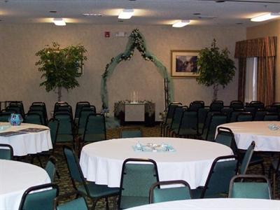 фото отеля Holiday Inn Express Hotel and Suites Edmond