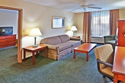 фото отеля Holiday Inn Express Hotel and Suites Edmond