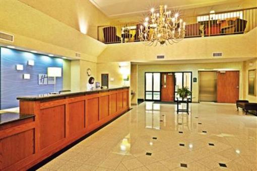 фото отеля Holiday Inn Express Hotel and Suites Edmond