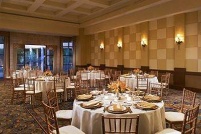 фото отеля Sheraton Crescent Hotel