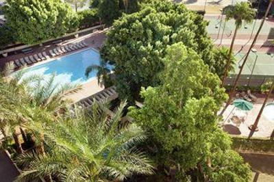 фото отеля Sheraton Crescent Hotel