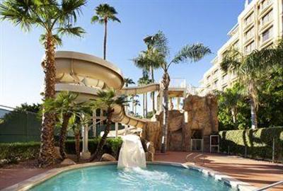 фото отеля Sheraton Crescent Hotel
