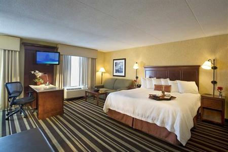 фото отеля Hampton Inn Washington-Dulles Int'l Airport South