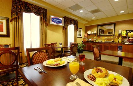 фото отеля Hampton Inn Washington-Dulles Int'l Airport South