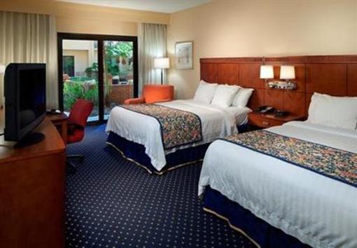 фото отеля Courtyard Orlando Airport