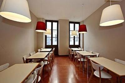 фото отеля Hotel Gambetta Bordeaux