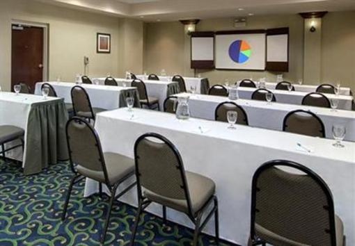 фото отеля SpringHill Suites Chicago Southwest Burr Ridge