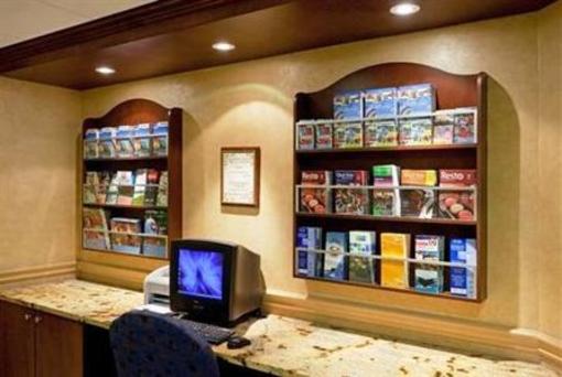 фото отеля Holiday Inn Express St. Jean sur Richelieu