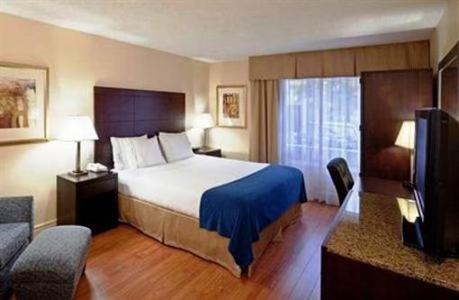 фото отеля Holiday Inn Express St. Jean sur Richelieu