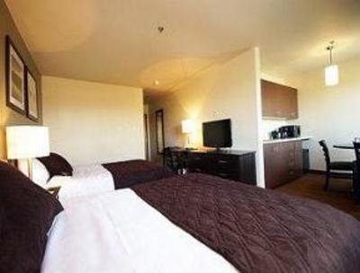 фото отеля Super 8 Lachenaie Terrebonne