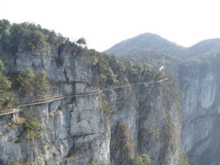 Tianmen Mountain of Zhangjiajie, Skywalk, China
photo Flickr