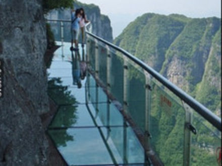 Tianmen Mountain of Zhangjiajie, Skywalk, China
photo Flickr