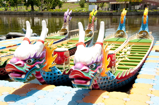 Фестиваль лодок-драконов проходит в Китае - Dragon boat