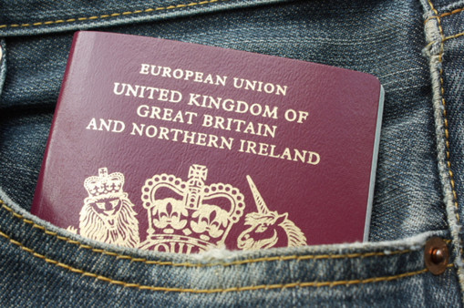 Забавная статистика поврежденных британских паспортов - UK Passport (Ed Thin Glass, Flickr)