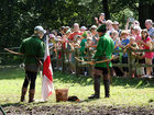 Робин Гуд ожидает гостей в Шервудском лесу Ноттингемшира - The Robin Hood Festival, Sherwood Forest, Nottinghamshire, England (photo Charlotte White from robinhood.org.uk)