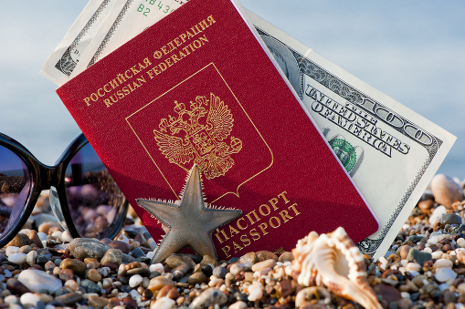 Вступил в действие приказ о новой процедуре получения загранпаспорта РФ - Russian passport