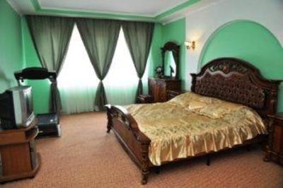 фото отеля Gostinitca Perchem