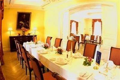 фото отеля Grof Degenfeld Castle Hotel