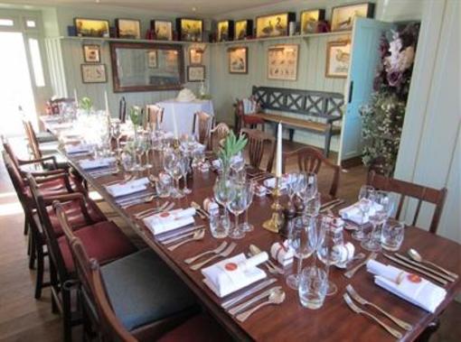 фото отеля Loch Lomond Arms Hotel