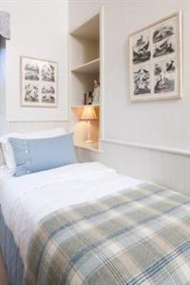 фото отеля Loch Lomond Arms Hotel
