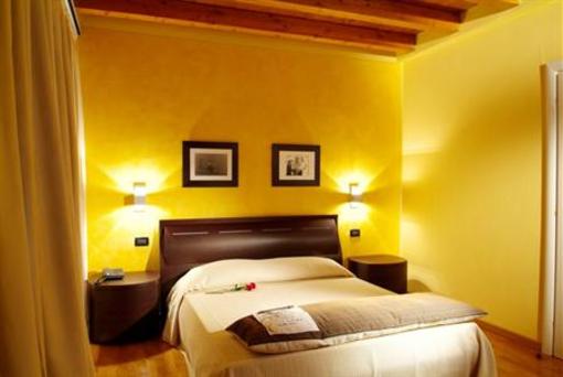 фото отеля Hotel Fontana Santa