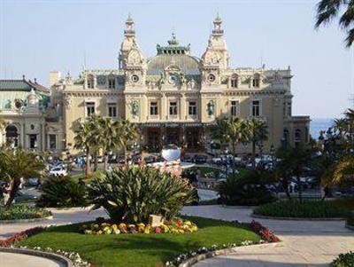 фото отеля Hotel Capitole Beausoleil