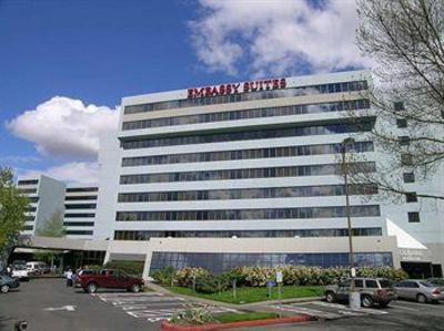 фото отеля Embassy Suites Hotel Portland - Washington Square