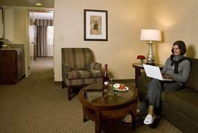 фото отеля Embassy Suites Hotel Portland - Washington Square