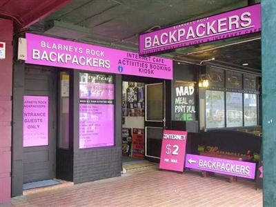 фото отеля Blarneys Rock Backpackers