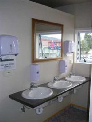 фото отеля Blarneys Rock Backpackers