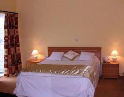 фото отеля Cametringane Hotel Castletownbere