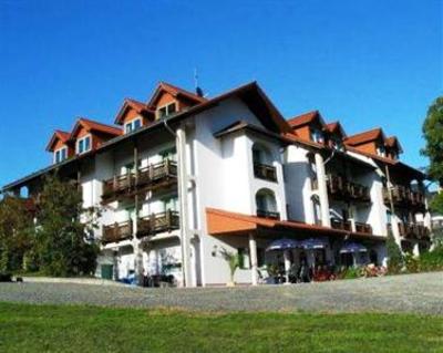 фото отеля Landhotel Adler Leun