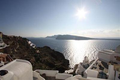 фото отеля Fotinos Houses Oia (Greece)
