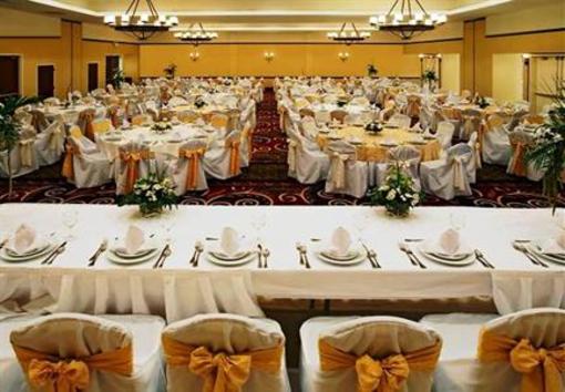 фото отеля Courtyard by Marriott Gulfport Beachfront