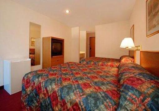 фото отеля Rodeway Inn Ainsworth
