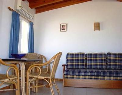 фото отеля Apartamentos Dos Playas Santa Margalida