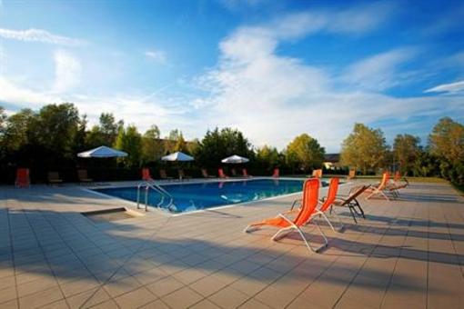 фото отеля Vadvirag Hotel & Restaurant