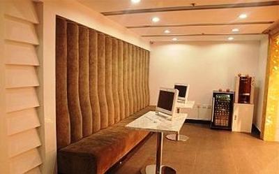 фото отеля Juzi Hongle Hotel Qiqihar Longnan Street