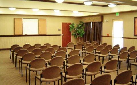 фото отеля Hampton Inn Laramie