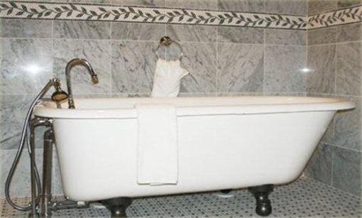 фото отеля Calvert Hotel