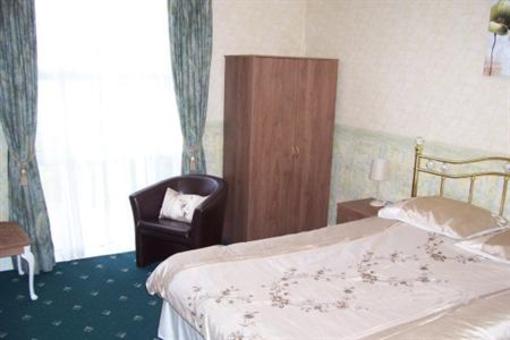 фото отеля Beechwood Guest House Market Rasen