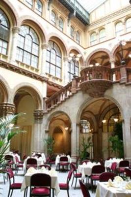фото отеля Cafe Central Melk